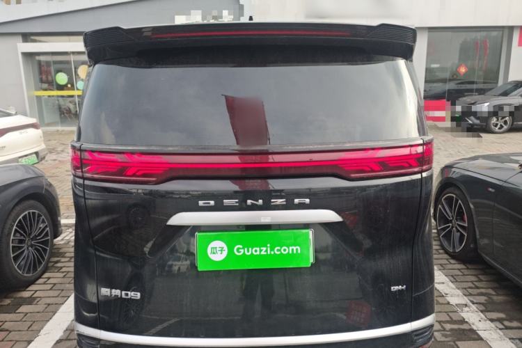 Used Denza D9 2022 DM-i 1040 Prestige Model Rear