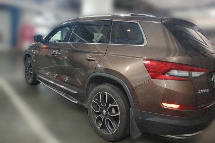 Used Skoda Kodiaq 2019 Facelifted TSI380 7-Seater All-Wheel-Drive Flagship Version China VI Standard