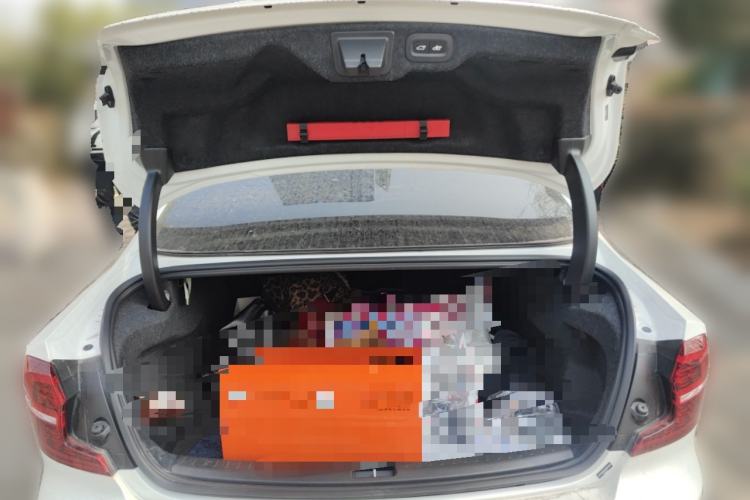 Used Volvo S60 2025 B4 Zhiyi Luxury Edition