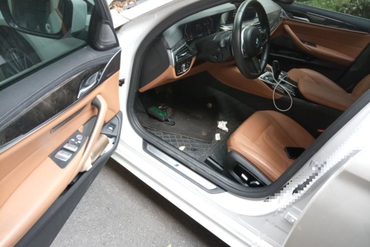 Used BMW 5 Series 2020 530Li Luxury Edition M Sport Package Driver Seat