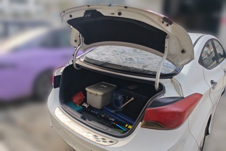 Used Hyundai Elantra (5th Generation / Langdong) 2016 1.6L Automatic Prestige Model
