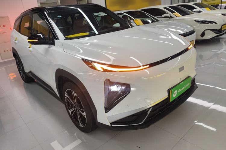 Used Geely Galaxy L7 2025 EM-i 115km Exploration+ Edition Front Right 45 Deg