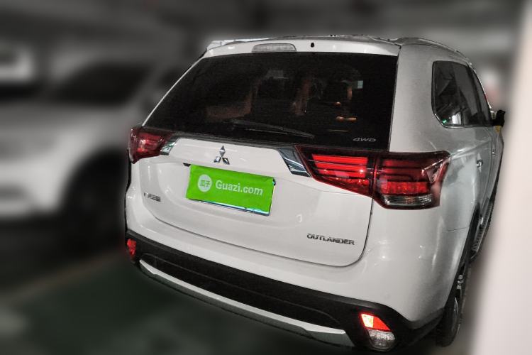 Used Mitsubishi Outlander 2016 2.4L 4x4 Elite Edition 5 Seats