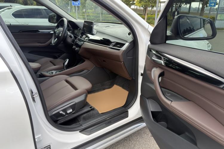 Used BMW X1 2022 sDrive25Li Leading Model
