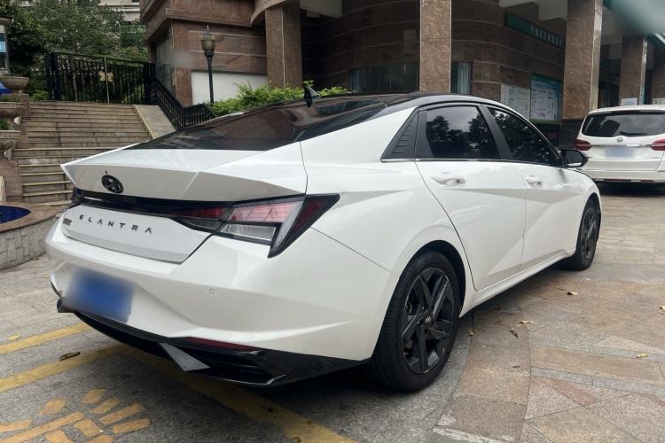 Used Hyundai Elantra 2021 1.5L CVT GLX Elite Edition Exterior 8