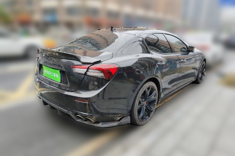 Used Maserati Ghibli 2014 3.0T Standard Edition Rear Right 45 Deg