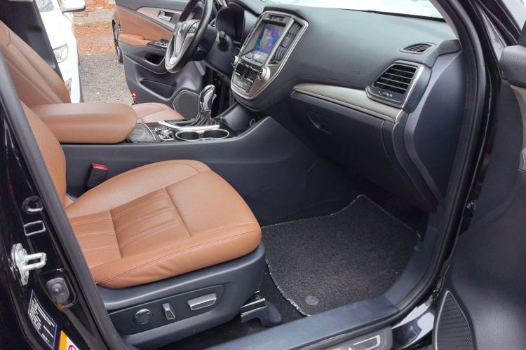 Used Changan CS95 2017 2.0T Two-Wheel Drive Zhituo Edition