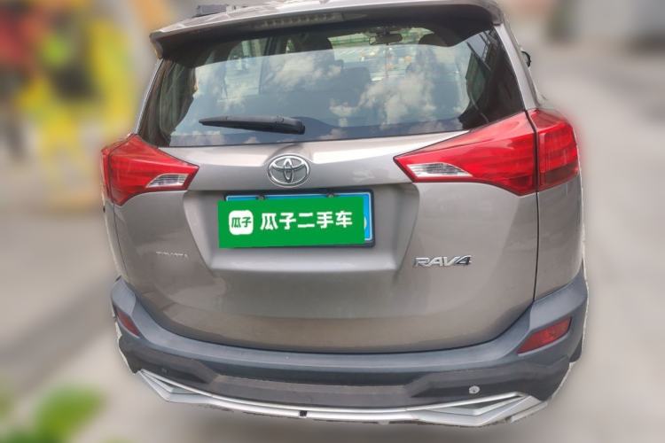 Used Toyota RAV4 2015 2.0L CVT Two-Wheel Drive Urban Edition
