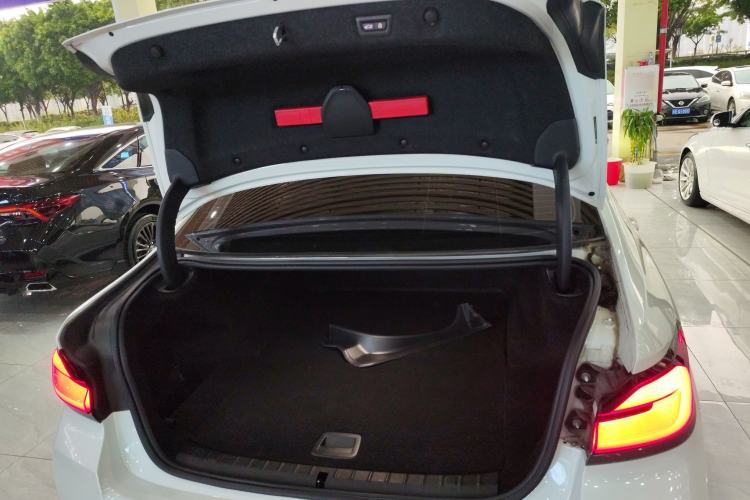 Used BMW 5 Series New Energy 2021 Restyled 535Le M Sport Package Trunk