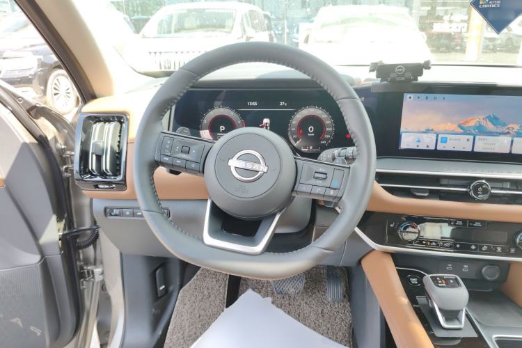 Used Nissan Pathfinder 2024 380 VC-TURBO Four-Wheel Drive Intelligent Driving Version 6 Seats Steering Wheel