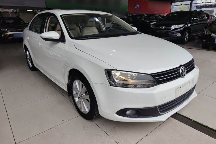 Used Volkswagen Sagitar 2014 Revised Version 1.4TSI Manual Luxury Edition
