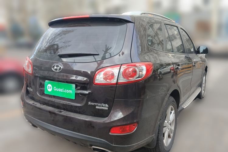 Used Hyundai Santa Fe Classic 2010 2.4 Luxury Edition 7-Seater Four-Wheel Drive Rear Right 45 Deg