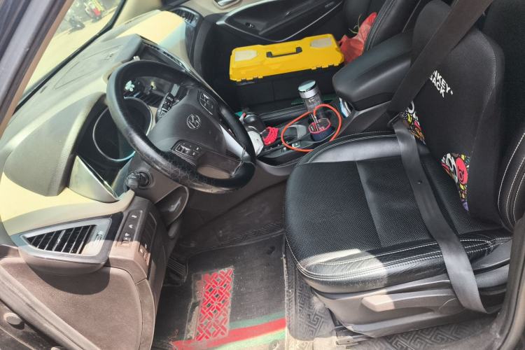 Used Hyundai Santa Fe 2013 2.4L Automatic 2WD Comfort Edition Left Front Seat