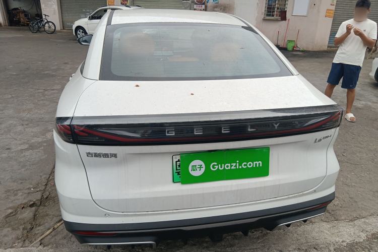 Used Geely Galaxy L6 2025 EM-i 140km Long-Range Version