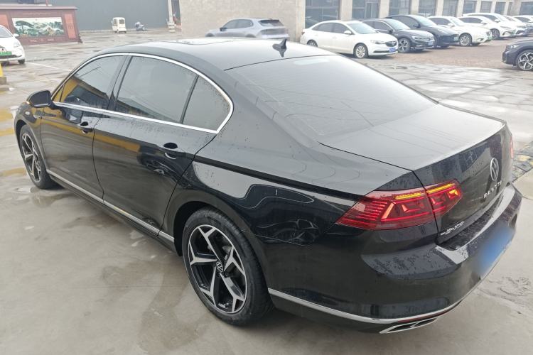 Used Volkswagen Magotan 2023 2 Million Units Commemorative Edition 330TSI DSG Luxury Version
