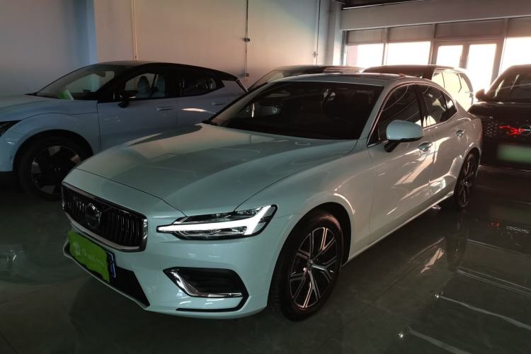 Used Volvo S60 2025 B4 Zhiyi Luxury Edition