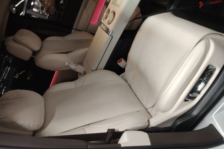 Used Li Auto MEGA 2024 Ultra Model Right Front Seat