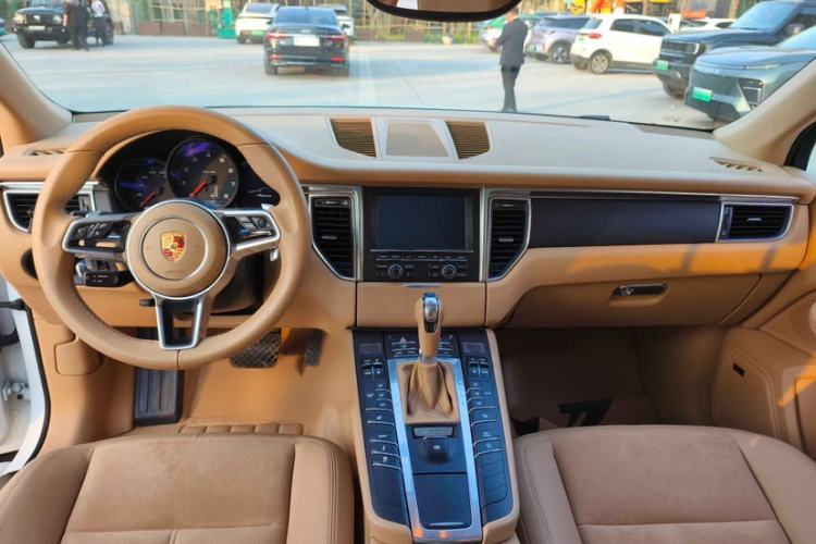 Used Porsche Macan 2014 Macan 2.0T
