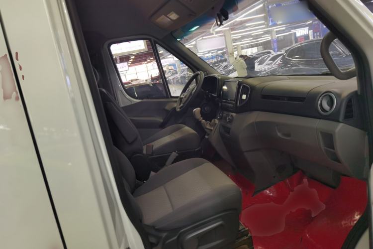 Used JAC Sunray 2022 2.0T Fuel-Efficient King PLUS Express Version Mid-axle 5-6 Seats HFC4DB3-2E4