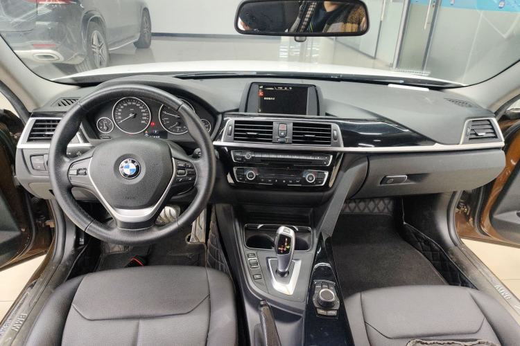 Used BMW 3 Series 2017 320Li Fashion Model
