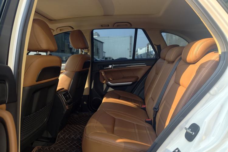 Used Haval H8 2015 2.0T Two-Wheel-Drive Elite Version