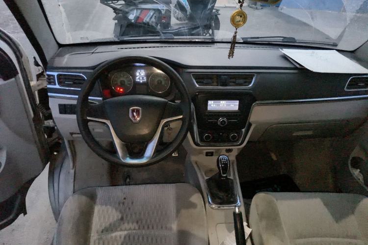 Used Jinbei New Hiace X30L 2016 1.5L Wealth Edition DLCG14 Center Console