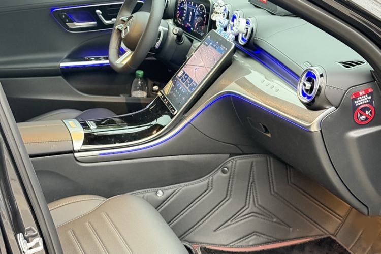 Used Mercedes-Benz C-Class 2025 Refresh C 260 L Night Edition Sports Version Interior 6