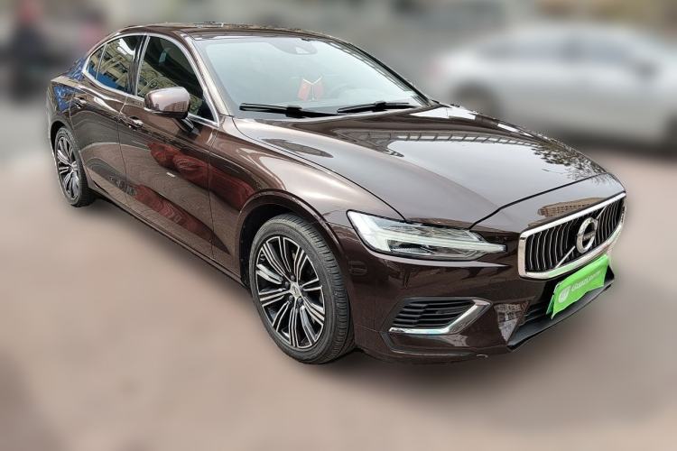 Used Volvo S60 New Energy 2020 T8 e-Drive Hybrid All-Wheel Drive Smart Luxury Edition Front Right 45 Deg