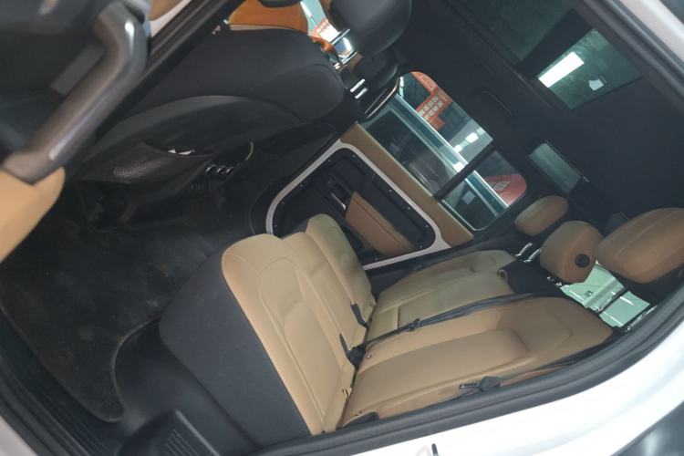 Used Land Rover Defender 2025 110 3.0T P400 – Dynamic HSE