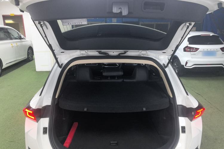 Used Bestune T77 2019 230 TID Automatic Luxury Version China VI Emission Standard
