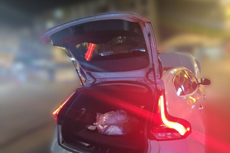 Used Volvo V40 2015 1.6T Zhiyi Edition