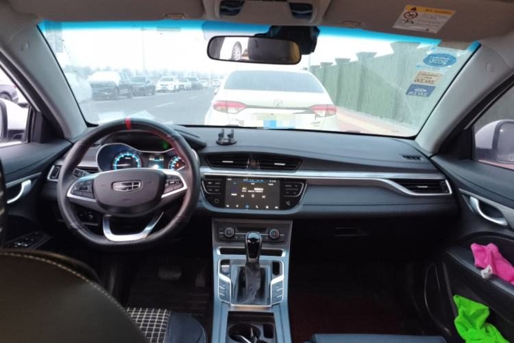 Used Geely Auto Emgrand 2019 Leading Edition 1.5L CVT Luxury Model China VI Standard Center Console