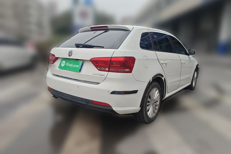 Used Volkswagen Gran Lavida 2014 1.6L Automatic Sport Edition
