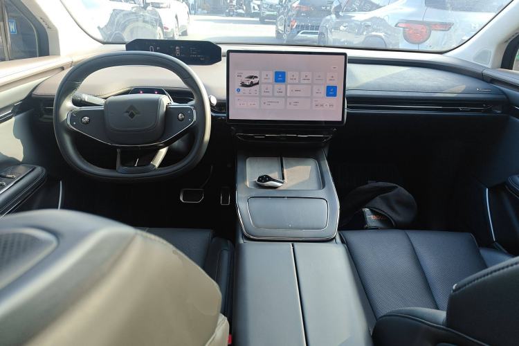 Used Hyptec HT 2023 670 Rear-Drive Ultra-High-Voltage NDA Version