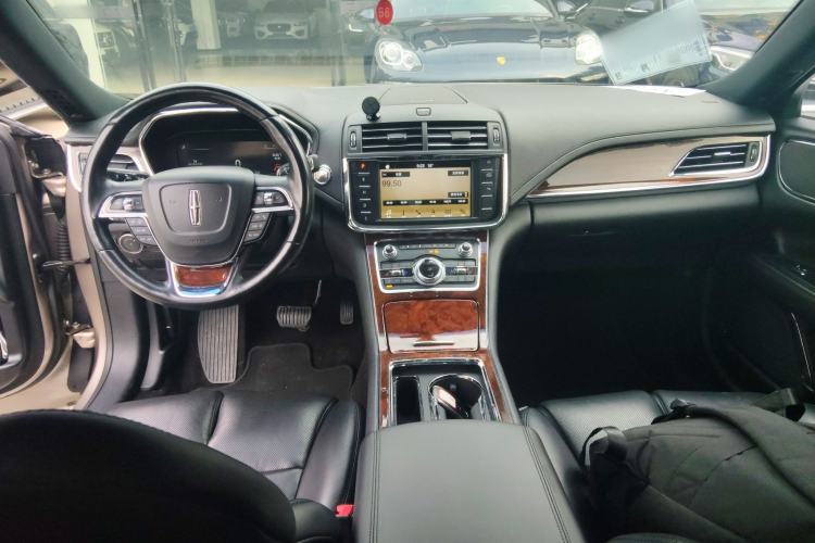 Used Lincoln Continental 2018 2.0T Two-Wheel Drive Luxury Edition