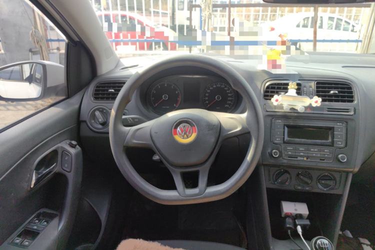 Used Volkswagen Polo 2014 1.4L Manual Fashion Edition
