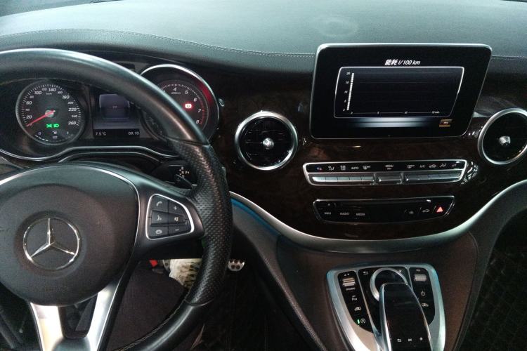 Used Mercedes-Benz V-Class 2018 V 260 L Prestige Extended Version China VI
