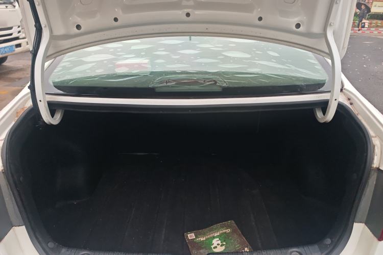 Used Kia K2 2015 Sedan 1.4L MT GLS Trunk