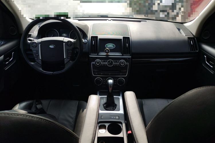 Used Land Rover Freelander 2 2014 2.0T Si4 SE Gasoline Version Center Console