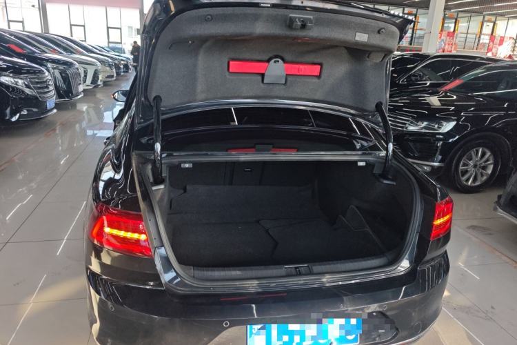 Used Volkswagen Magotan 2018 Facelift 330TSI DSG Luxury Model