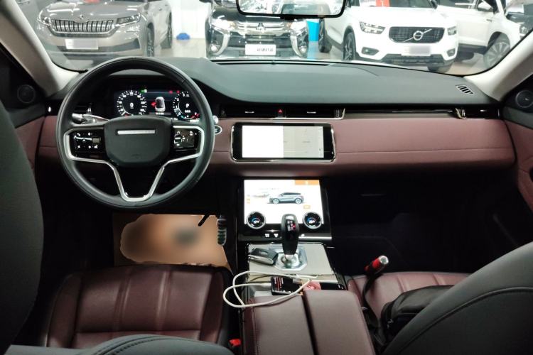 Used Land Rover Range Evoque 2022 Facelifted Aurora L 249 PS R-Dynamic Luxury Edition Center Console