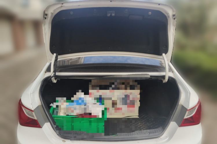 Used Hyundai Sonata 2011 2.0L Automatic Luxury Edition Trunk