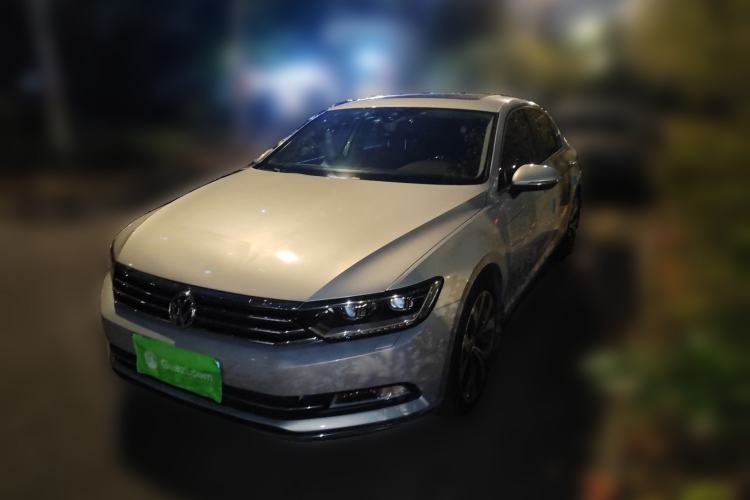 Used Volkswagen Magotan 2018 330TSI DSG Luxury Model