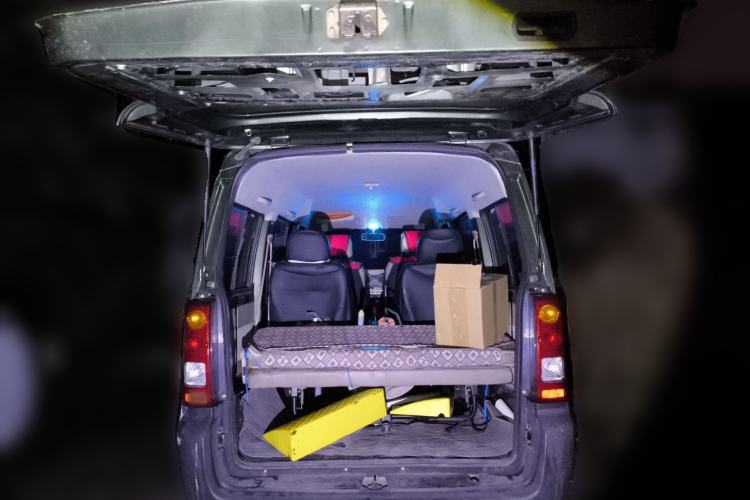 Used Dongfeng Xiaokang V27 2011 1.0L Standard Version BG10-01 Trunk