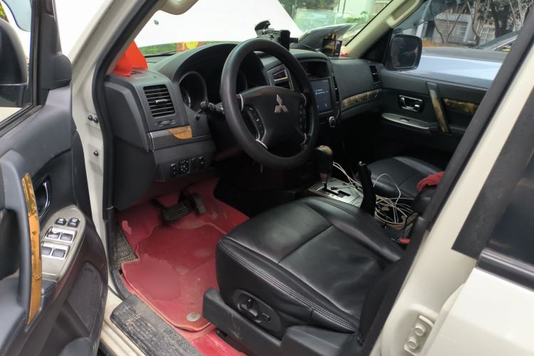 Used Mitsubishi Pajero 2019 3.0L Automatic Standard Edition
