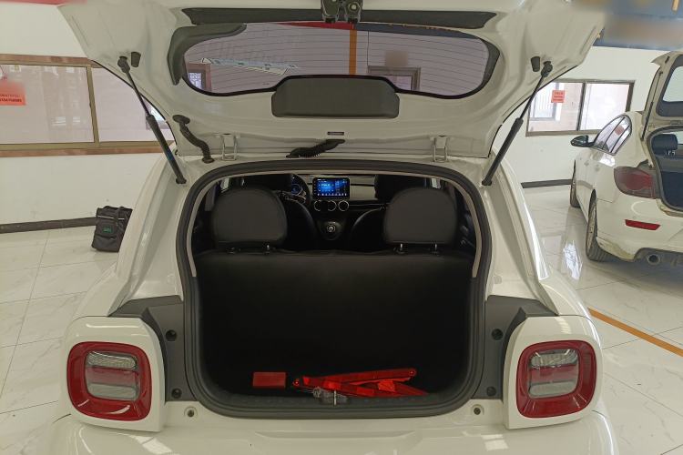 Used ORA Black Cat 2021 301 km Basic Version
