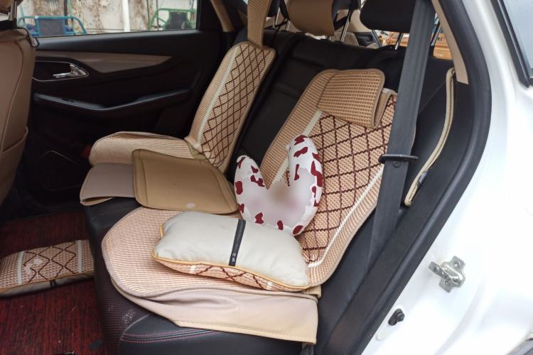 Used Baojun 560 2015 1.8L manual luxury version