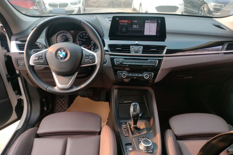 Used BMW X1 2020 sDrive25Li Leading Model
