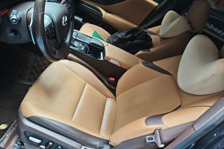 Used Lexus ES 2020 300h Premier Edition Left Front Seat