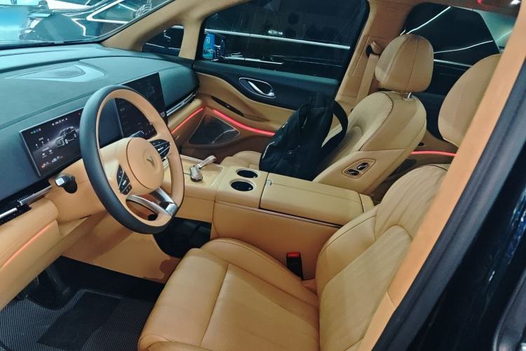 Used VOYAH Dream 2025 PHEV Four-Wheel-Drive Flagship Version – Qiankun Edition
